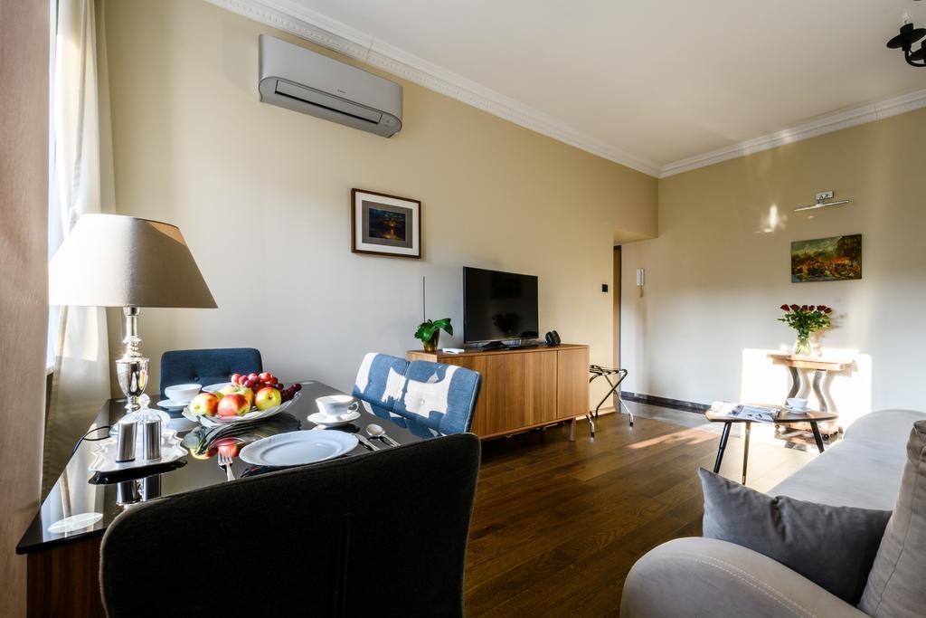 Shakespeare By Art Demo Apartment Warsaw Luaran gambar